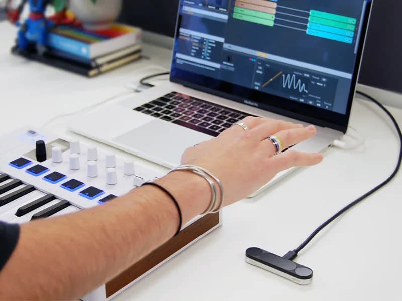 Контроллер Leap Motion 2