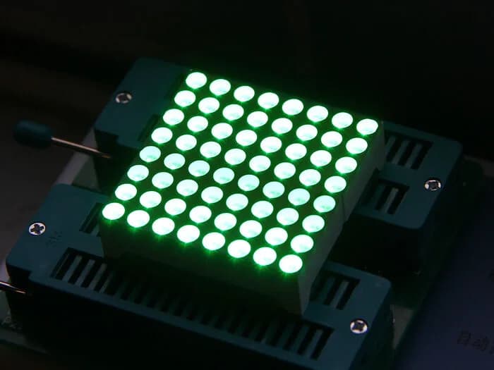 Квадратный матричный светодиод 38 мм 8x8 - зеленый с общим анодом