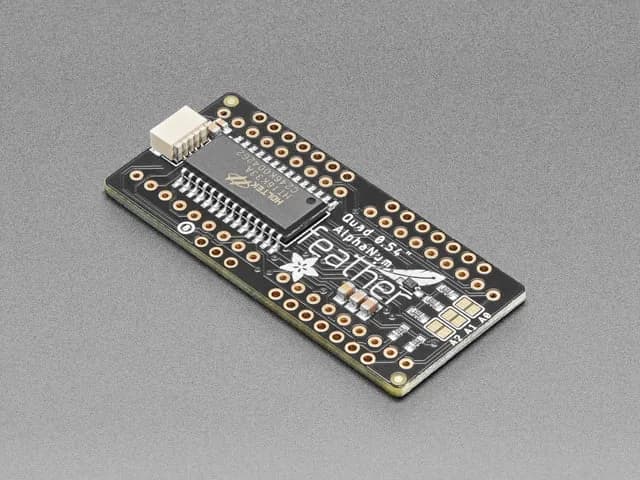 Adafruit 14-сегментный буквенно-цифровой светодиод FeatherWing