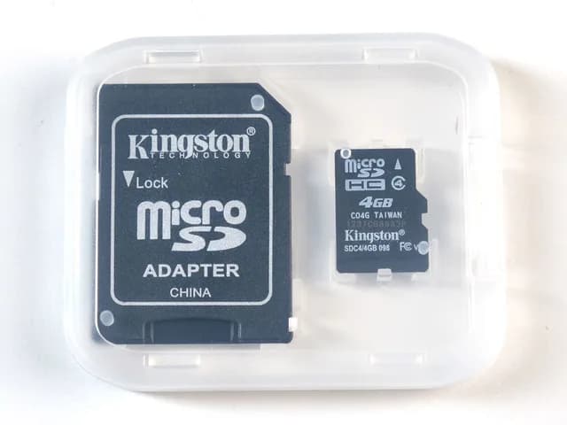 SD-карта емкостью 4 ГБ для Raspberry Pi с предустановленным RaspBMC (XBMC)
