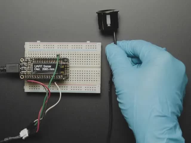 Ультразвуковой дальномерный модуль для монтажа на панель с выходом UART