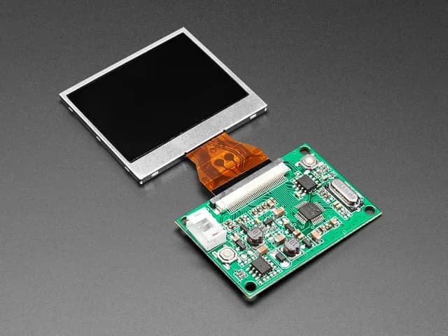NTSC/PAL (Телевидение) TFT-дисплей — диагональ 2,0 дюйма