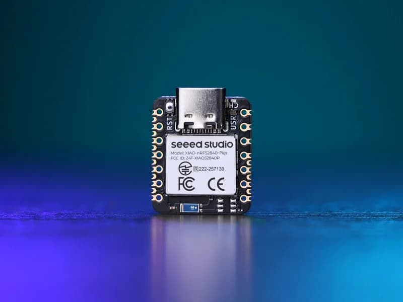 Seeed Studio XIAO nRF52840 Plus