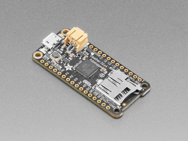 Adafruit Feather 32u4 Адалоггер