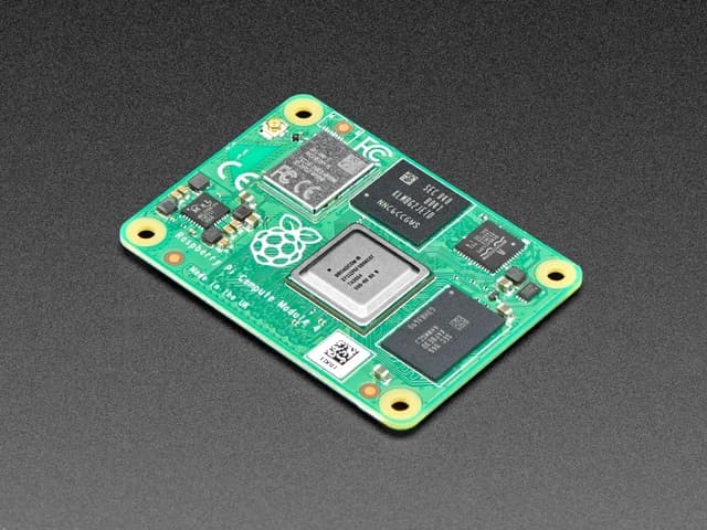 Вычислительный модуль Raspberry Pi 4 — 4 ГБ ОЗУ, 32 ГБ MMC и Wi-Fi
