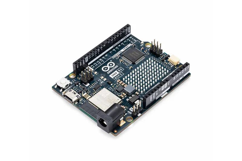 Изучите усовершенствованную Arduino UNO R4: раскройте свой творческий потенциал!