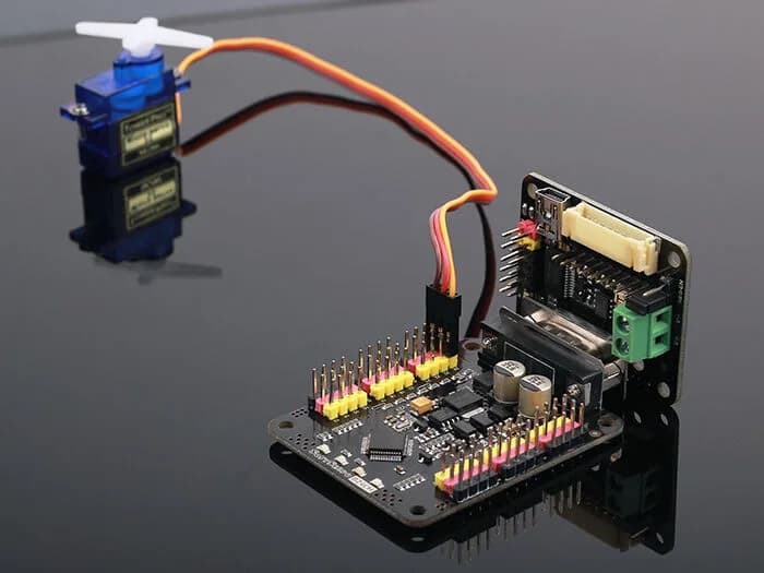 SoftServo-B24CH (Сервоконтроллер и генератор сигналов RC)