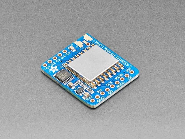 Радиоприёмопередатчик Adafruit RFM96W LoRa — 433 МГц