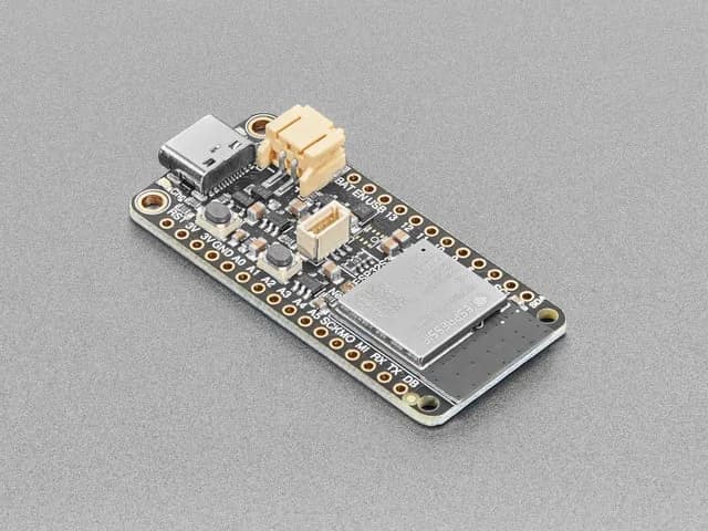 Adafruit ESP32-S3 Перо со STEMMA QT / Qwiic
